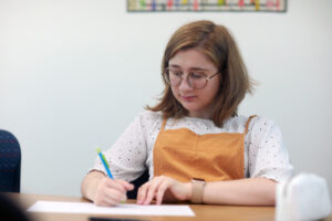 Isabel Hornung is among more than 80 high-schoolers spending their ninth-grade year at the new Academy of Technology and Innovation at UMW. The new lab school concentrates on project-based learning, as well as applying computer and data science across content areas. Photo by Karen Pearlman.