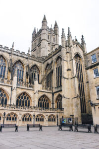 UMW students explore historic Bath. Photo by Caitie Cavalier.