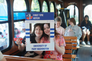 Nearly 300 UMW students celebrated casting their ballot on Election Day during UMW’s Day on Democracy. Photo by Karen Pearlman.