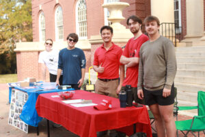 The Young Democrats and College Republicans joined together for Election Day, tabling side by side in front of Farmer Hall. Photo by Karen Pearlman.